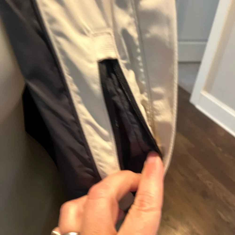 lululemon athletica Cream rain Trench Coat with Hood small jacket tan - Picture 16 of 17